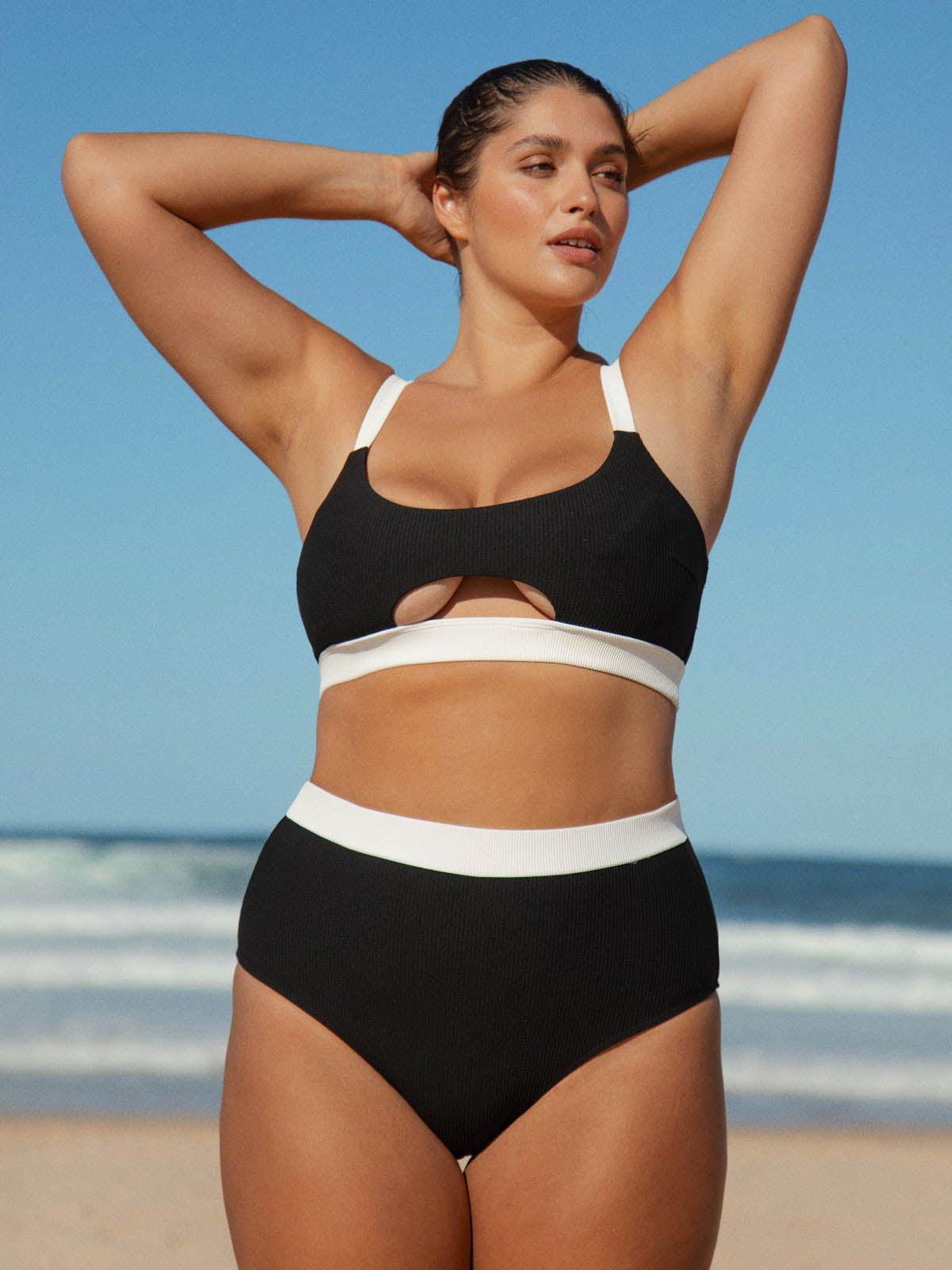 Contrast Trim Plus Size Bikini Top