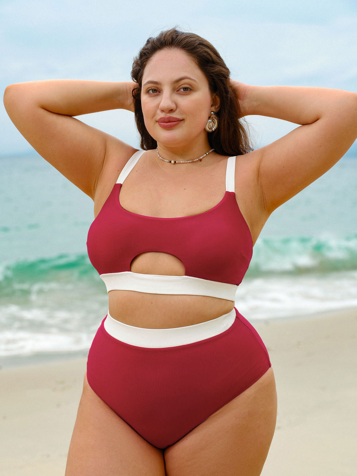 Red Contrast Cutout Plus Size Bikini Top