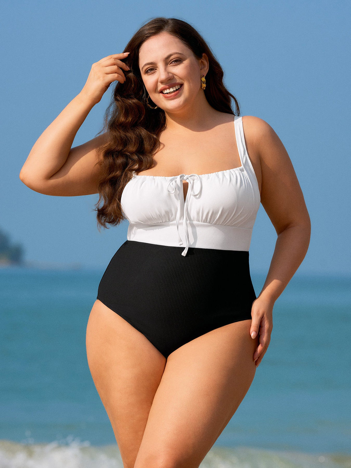 Black Contrast Strap Tie Plus Size One-Piece Swimsuit