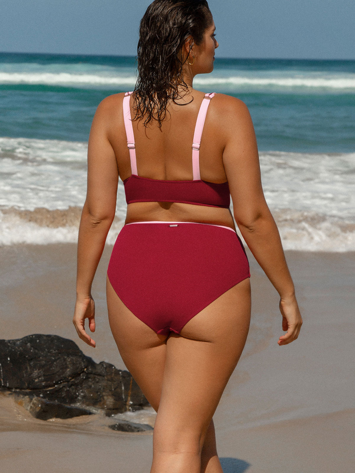 Red Contrast V-Neck Plus Size Bikini Top