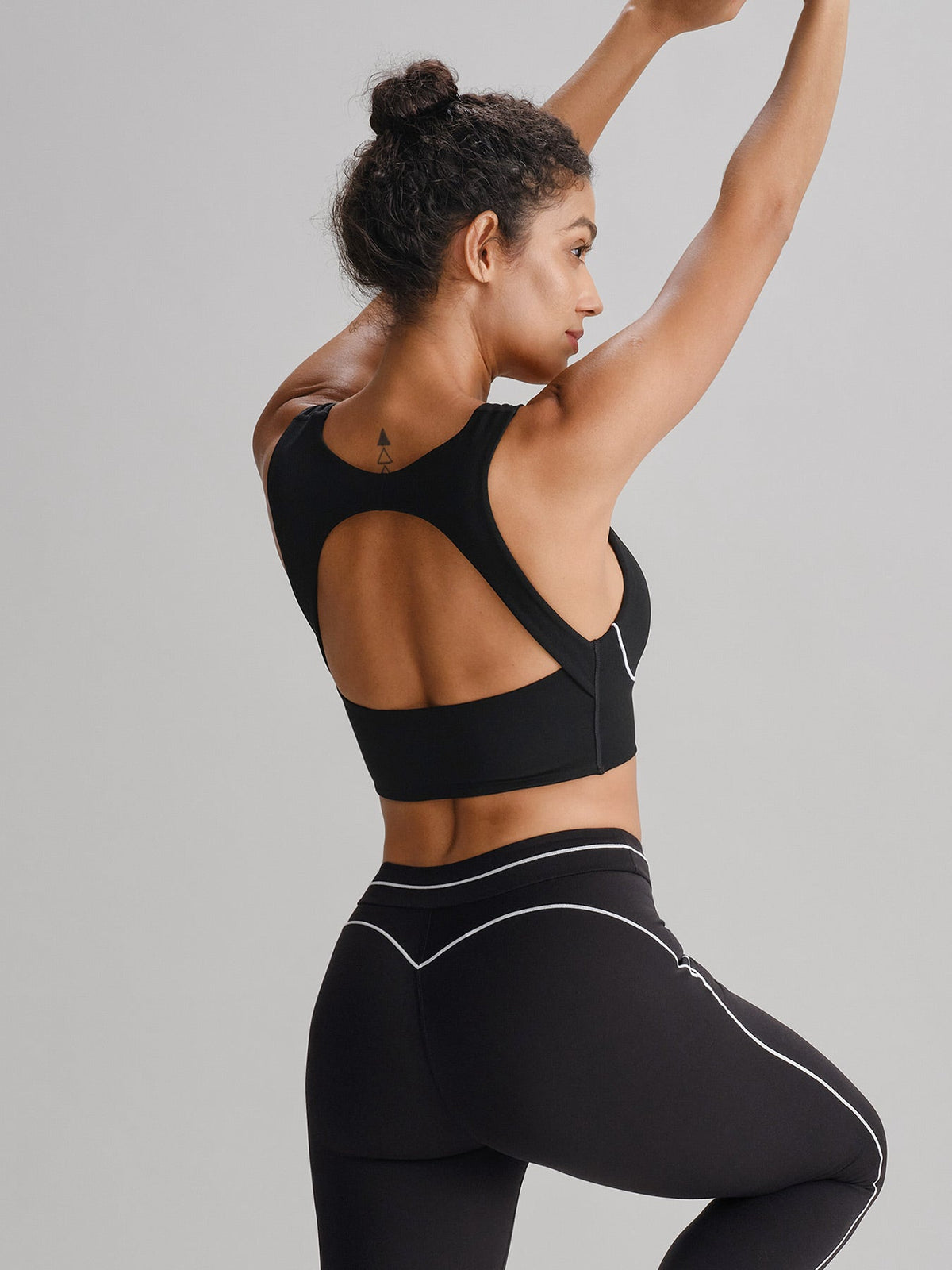 Black Square Neck Contrast Trim Sports Bra