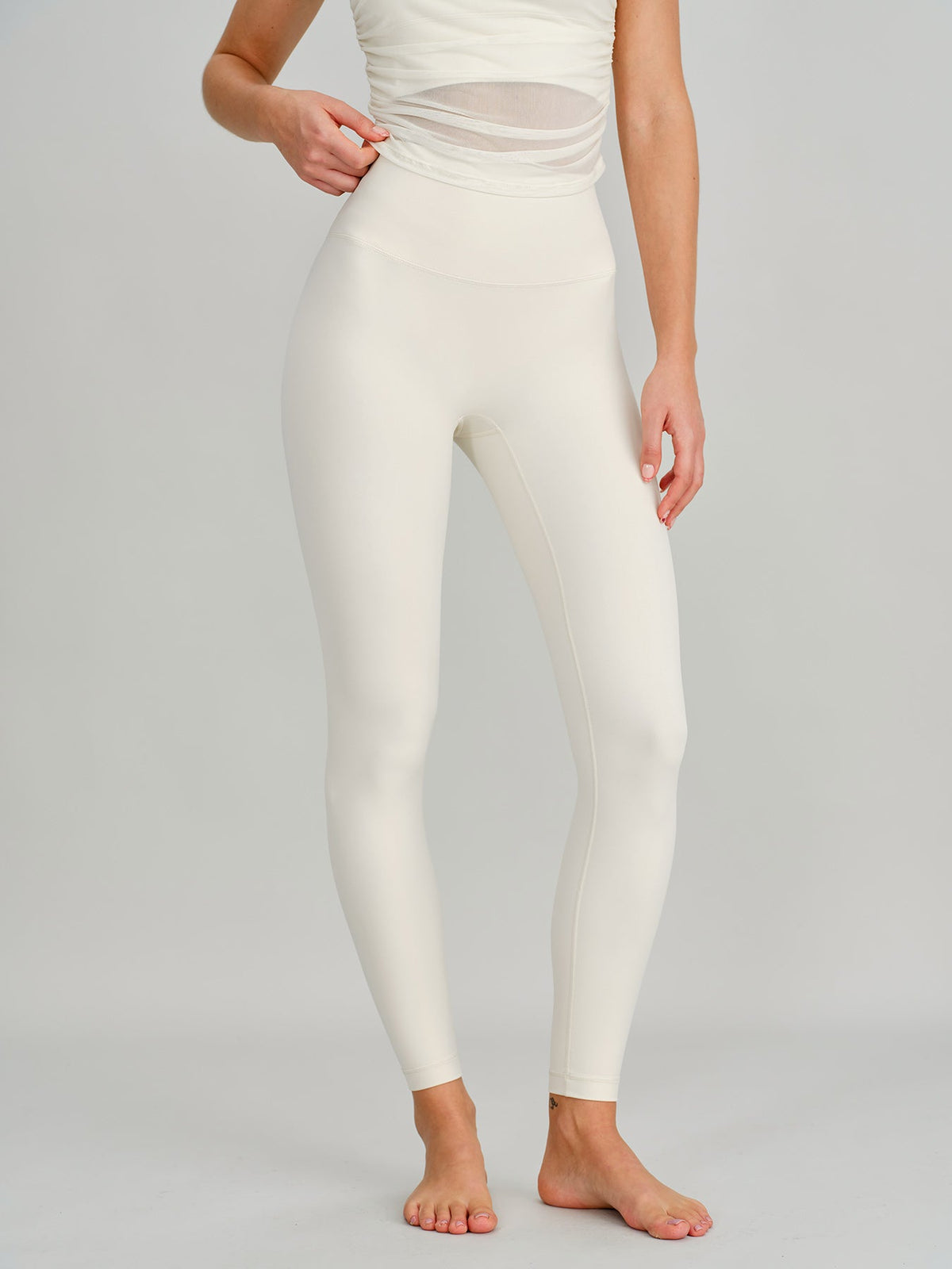 Ivory High Waisted Leggings 24"
