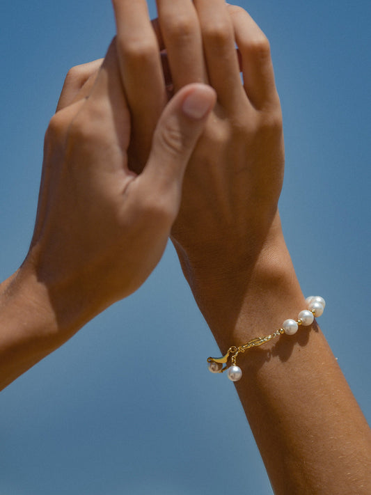 Gold Pearl Retro Bracelet